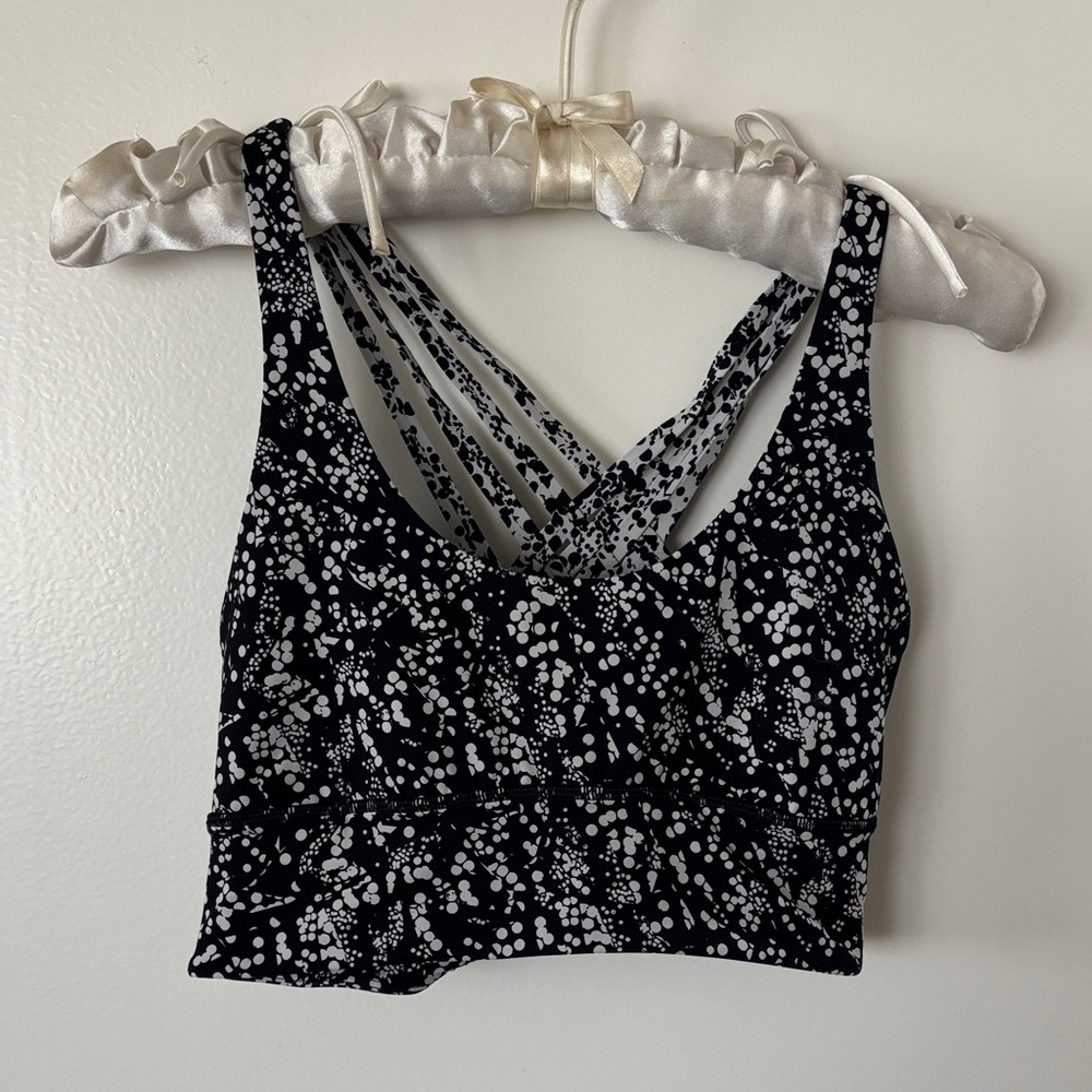 Lululemon Athletica Black and White dotted Sports Bra sz 8
